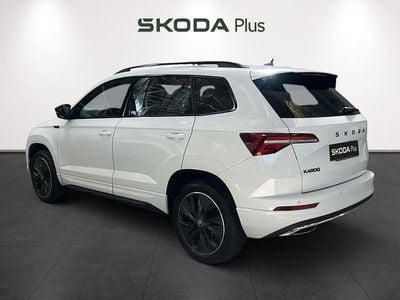 Usado Skoda Karoq SportLine 150 CV (110 kW) 2025 Blanco SUV