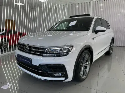 Begagnad VW Tiguan Allspace Sportline 190 HK (139 kW) 2018 Vit SUV