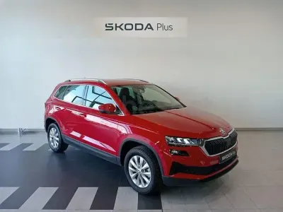 Usado Skoda Karoq Selection 150 CV (110 kW) 2024 Rojo SUV
