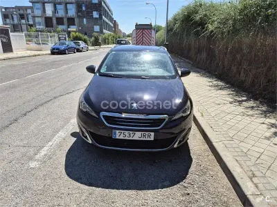 Usado Peugeot 308 SW Allure 150 CV (110 kW) 2016 Negro Familiar