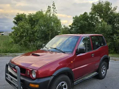 Usado Nissan Terrano SE 125 CV (91 kW) 1999 Granate SUV