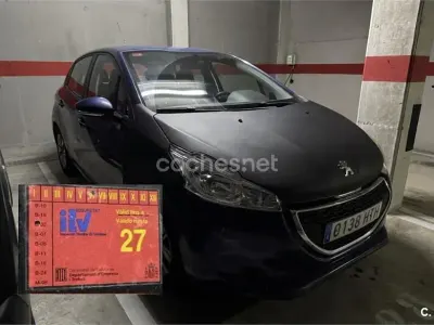 Usado Peugeot 208 Active 82 CV (60 kW) 2013 Azul Utilitario