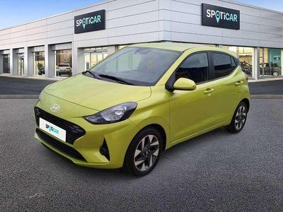 Usado Hyundai i10 67 CV (49 kW) 2025 Amarillo Utilitario