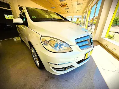 Usado Mercedes B180