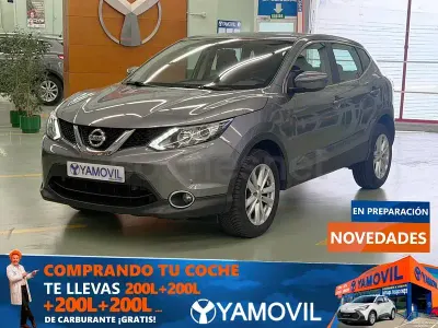 Usado Nissan Qashqai Acenta 110 CV (80 kW) 2015 Gris / plata SUV