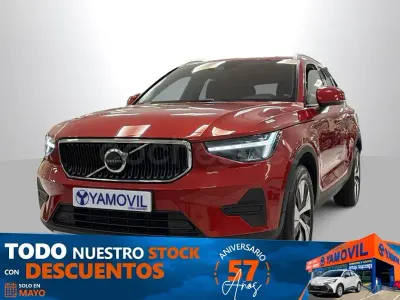 Usado Volvo XC40 Core 129 HP (94 kW) 2023 Vermelho SUV