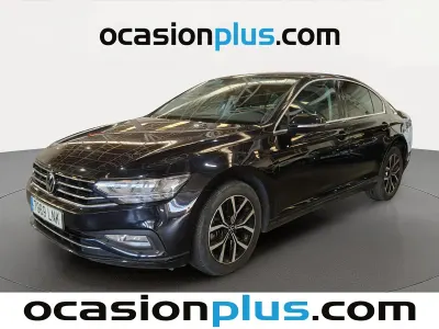 Usado VW Passat Executive 150 CV (110 kW) 2021 Negro Berlina