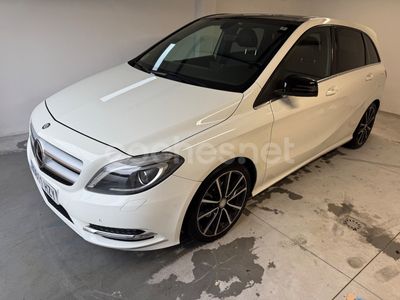 Mercedes B200