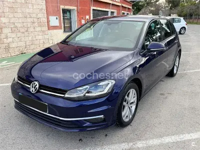 Usado VW Golf VII Advance 115 CV (84 kW) 2020 Azul Berlina