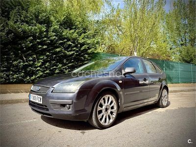 Używany Ford Focus Titanium 136 KM (100 kW) 2006 Czarny Sedan/Limuzyna