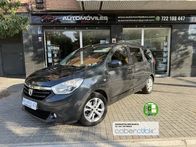 Usado Dacia Lodgy Lauréate 115 CV (84 kW) 2014 Gris / plata Monovolumen