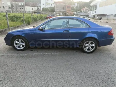 Usado Mercedes CLK270 Avantgarde 170 CV (125 kW) 2005 Azul Coupe