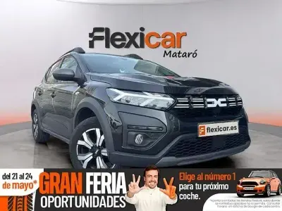 Usado Dacia Sandero Essentiel 101 CV (74 kW) 2023 Gris