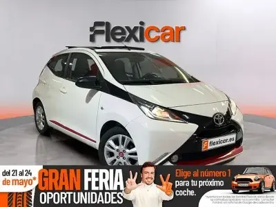 Occasion Toyota Aygo X-wave 72 PK (52 kW) 2018 Wit Hatchback
