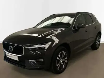 Usado Volvo XC60 Momentum 2022 Gris SUV