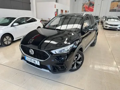 Usado MG ZS Comfort 106 CV (77 kW) 2023 Negro SUV