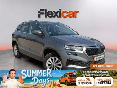 Usado Skoda Karoq Ambition 150 CV (110 kW) 2022 Gris SUV