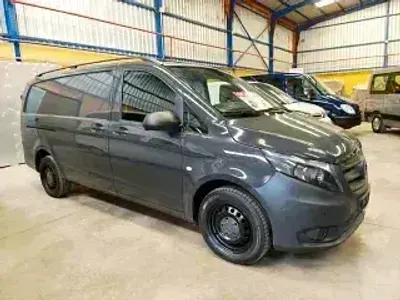 Używany Mercedes Vito 163 KM (119 kW) 2018 Szary Van