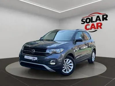 Usado VW T-Cross Advance 95 CV (69 kW) 2022 Gris / plata SUV
