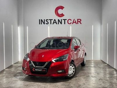 Usado Nissan Micra Acenta 92 CV (67 kW) 2022 Granate Utilitario