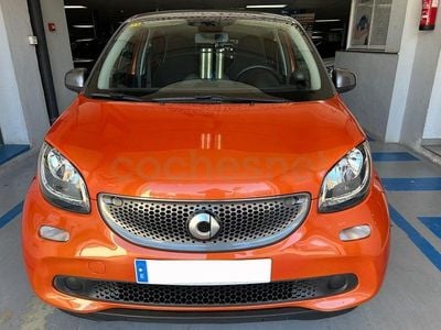 Usado Smart ForFour Passion 90 CV (66 kW) 2017 Naranja Utilitario