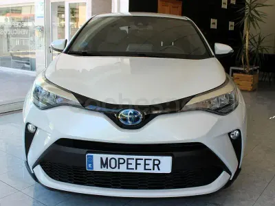 Usado Toyota C-HR Advance 184 CV (135 kW) 2022 Blanco SUV
