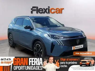 Używany Peugeot 5008 Allure 136 KM (100 kW) 2025 Niebieski SUV