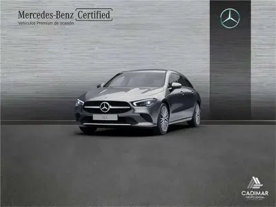 Usado Mercedes CLA180 Shooting Brake 136 CV (100 kW) 2022 Familiar