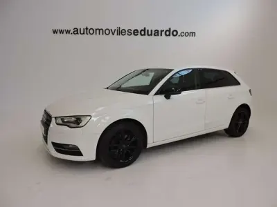 Usado Audi A3 Sportback Ambiente 110 CV (80 kW) 2016 Blanco Utilitario