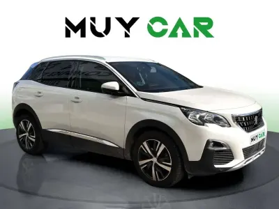 Usado Peugeot 3008 Allure 131 CV (96 kW) 2019 Blanco SUV