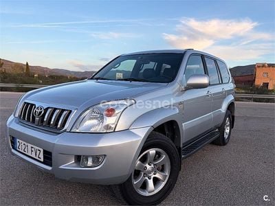 Usado Toyota Land Cruiser 166 CV (122 kW) 2007 Gris / plata SUV