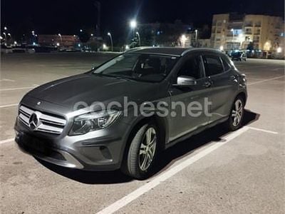 Käytetty Mercedes GLA200 Style 136 HP (100 kW) 2015 Harmaa Katumaasturi