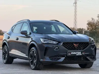 Usado Cupra Formentor 150 CV (110 kW) 2022 Gris / plata SUV