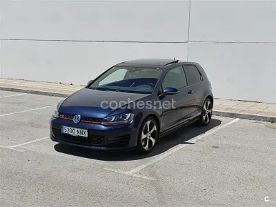 Usado VW Golf VII GTI 230 CV (169 kW) 2016 Azul Berlina
