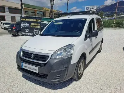 Käytetty Peugeot Partner Tepee Active 100 HP (73 kW) 2018 Valkoinen Tila-auto