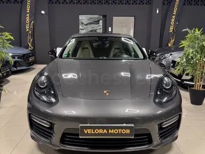 Usado Porsche Panamera 440 CV (323 kW) 2015 Gris / plata Utilitario