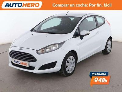 Usado Ford Fiesta Trend 75 CV (55 kW) 2014 Blanco Utilitario