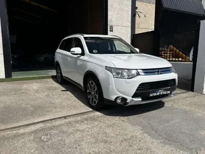 Usado Mitsubishi Outlander 150 CV (110 kW) 2014 Blanco SUV