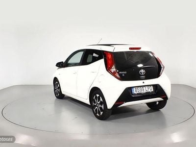 Blanco Usado 2021 Toyota Aygo X-play Utilitario | 12.000 € (Precio justo)