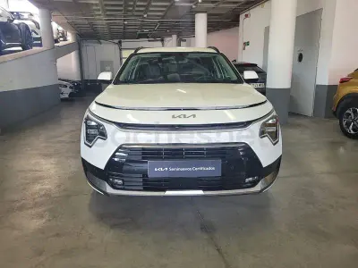 Usado Kia Niro 129 CV (94 kW) 2025 Blanco SUV