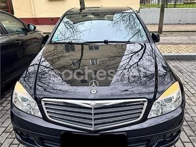 Usado Mercedes C180 Classic 156 CV (114 kW) 2009 Negro Berlina