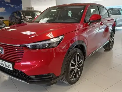 Usado Honda HR-V Advance 131 CV (96 kW) 2023 Granate SUV