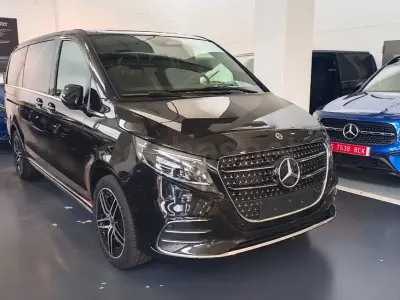 Nuevo Mercedes V300 Avantgarde 237 CV (174 kW) 2026 Negro Monovolumen