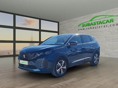 Usado Peugeot 3008 Allure 130 CV (95 kW) 2022 Verde SUV