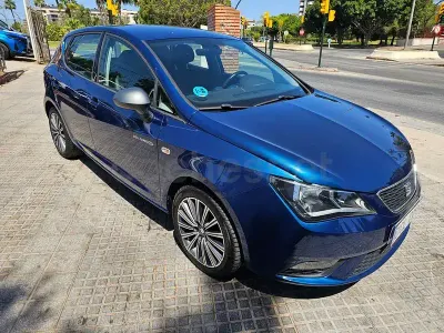 Usado Seat Ibiza CONNECT 90 CV (66 kW) 2016 Azul Berlina