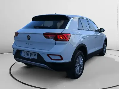 Usado VW T-Roc 116 CV (85 kW) 2024 Blanco SUV