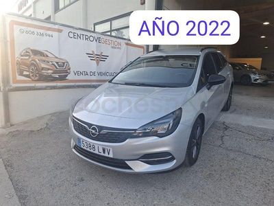 Usado Opel Astra Business Elegance 145 CV (106 kW) 2021 Gris / plata Familiar
