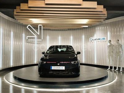 Usado VW Golf VIII GTI Clubsport 301 CV (221 kW) 2022 Gris / plata Berlina
