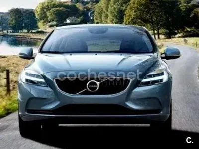 Usado Volvo V40 CC Summum 245 CV (180 kW) 2016 Gris / plata Familiar