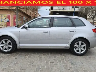 Usado Audi A3 Sportback Ambiente 105 CV (77 kW) 2011 Gris / plata Utilitario